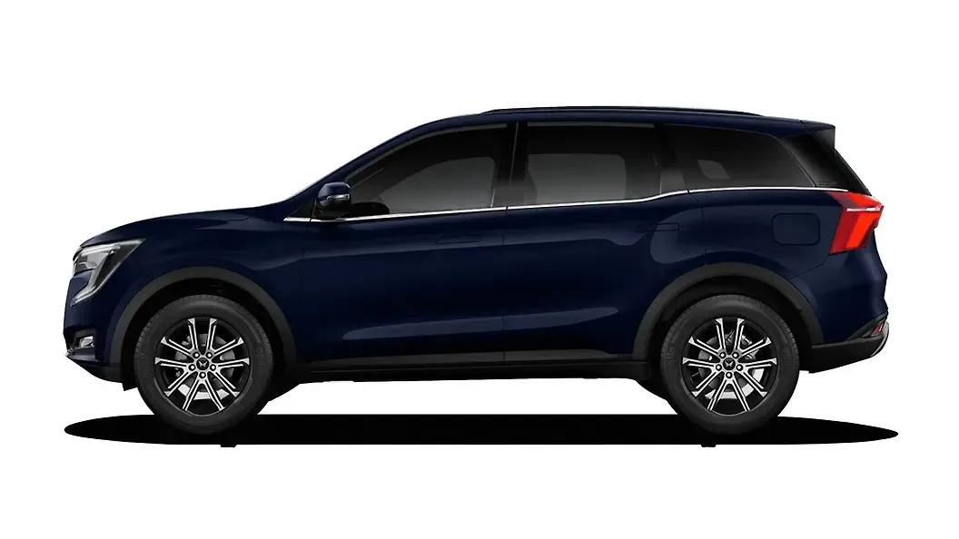 Mahindra  XUV700 Midnight Black Colour