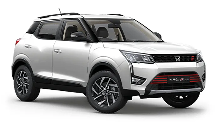 Mahindra  XUV300 TurboSport Pearl white Colour
