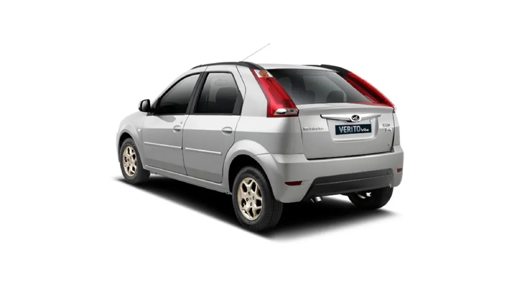 Mahindra  Verito Vibe CS Mist Silver Colour