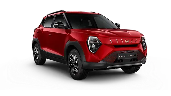 మహీంద్రా  ఎక్స్‌యూవీ 3XO EV Tango Red Colour