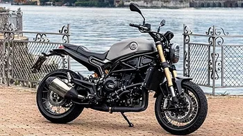 New Benelli Leoncino 800