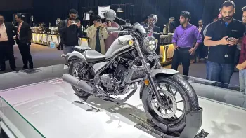 New होंडा Rebel 300 e-Clutch