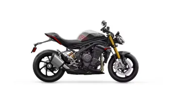 New Triumph Speed Triple 1200 RS