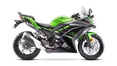 Kawasaki Ninja 300 [2025]