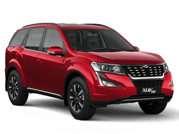 Mahindra XUV500 W11(O)