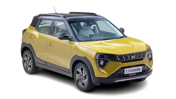 Mahindra XUV 3XO AX5 Petrol 1.2L Turbo Manual