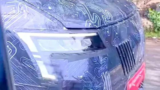 Nissan&nbsp;Tekton three-row SUV