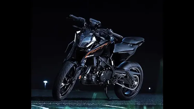 ಕೆಟಿಎಂ 250 ಡ್ಯೂಕ್ Ebony Black Colour