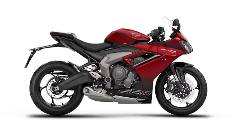 Triumph Daytona 660 Carnival Red / Sapphire Black Colour