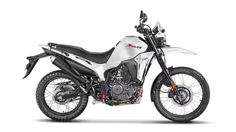 हीरो XPulse 210 Glacier White Colour