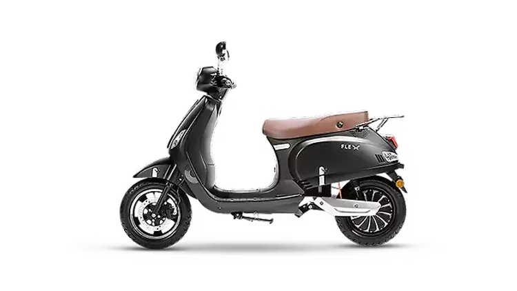 Kinetic Green फ्लेक्स Matt Black Colour