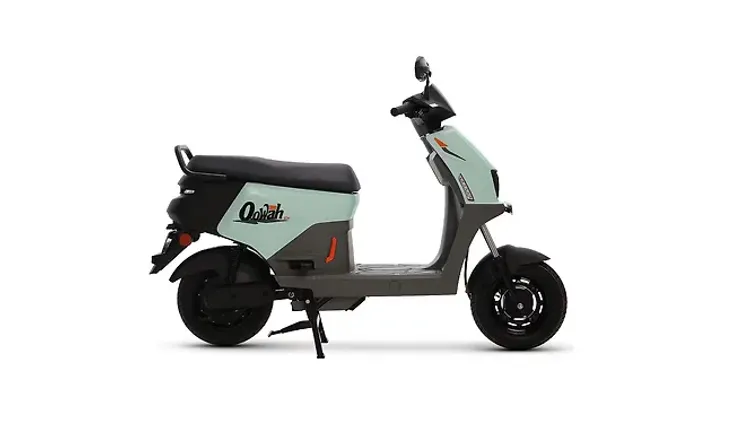 BGauss Oowah Sage Green Colour