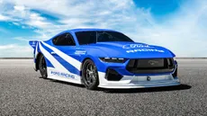 Ford Mustang Cobra Jet 2200 Sets Ev Quarter Mile Record