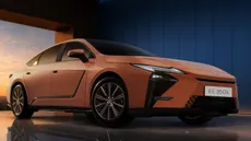 2026 Lexus Es 350h Sedan Hybrid Launched In India