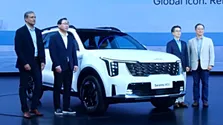 Kia Sorento Launched At Rs 2799 Lakh Specs Features Images